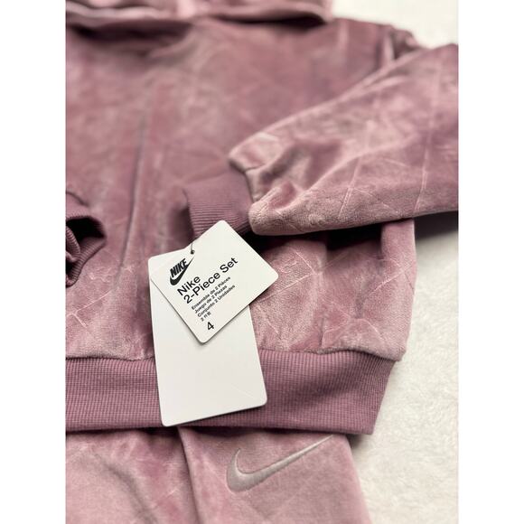 Nike Kid’s 2-Piece Hoodie and Pants Outfit Size 4 NWTs - Picture 4 of 5
